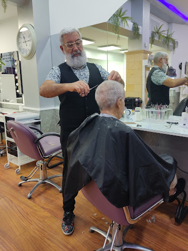 Peluquería y Estética CRISTINO - Beauty salon - Cádiz