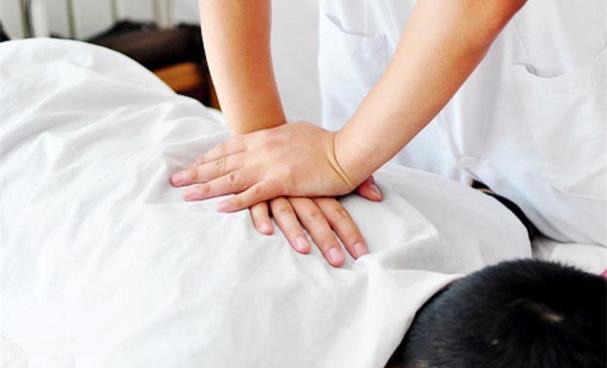 Kanghua TCM Zürich / Akupunktur/ Tuina Massage/Akupressur/Kräutermedizin - Akupunkteur