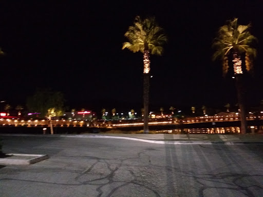 Shopping Mall «Shops At Dos Lagos», reviews and photos, 2780 Cabot Dr #140, Corona, CA 92883, USA