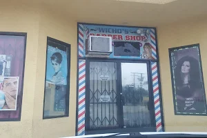 Wicho's Barbershop image