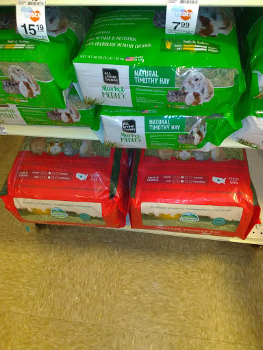 Pet Supply Store «PetSmart», reviews and photos, 3351 Jefferson Davis Hwy, Alexandria, VA 22305, USA