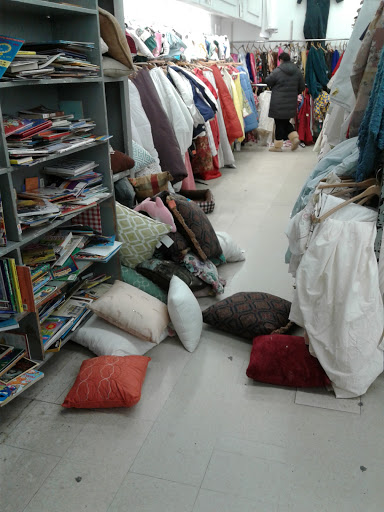 Thrift Store «Village Discount Outlet Store 12», reviews and photos, 4635 N Elston Ave, Chicago, IL 60630, USA