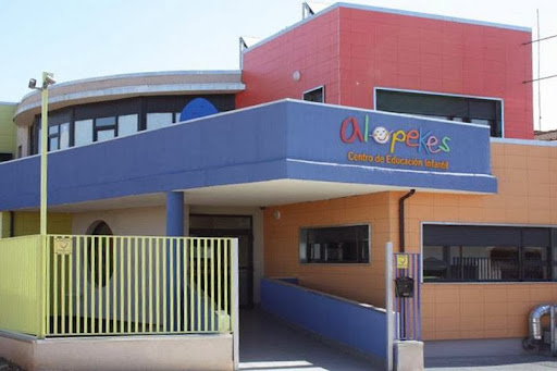 Escuela Infantil Alopekes, Centro de cuidado diurno en Alovera,Guadalajara