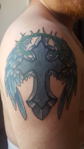 Tattoo Shop «Famous Tattoos», reviews and photos, 643 State Rd, Dartmouth, MA 02747, USA