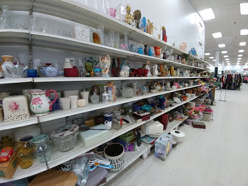 Thrift Store «Value World», reviews and photos, 22615 Ecorse Rd, Taylor, MI 48180, USA