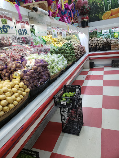 Mexican Grocery Store «La Unica SuperCenter», reviews and photos, 6119 White Horse Rd #3, Greenville, SC 29611, USA