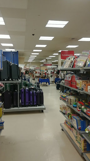 Department Store «Marshalls & HomeGoods», reviews and photos, 2700 Potomac Mills Cir, Woodbridge, VA 22192, USA