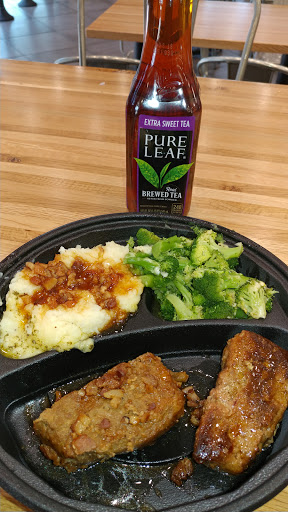 Convenience Store «Pilot Travel Center», reviews and photos, 921 Murfreesboro Rd, Lebanon, TN 37090, USA