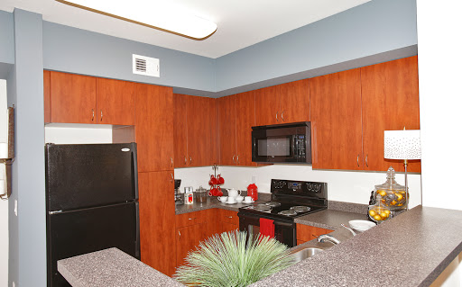 Apartment Building «Avalon Union City», reviews and photos