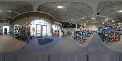 Bicycle Store «Bicycle Garage Indy & BGI Fitness - Greenwood», reviews and photos, 997 E County Line Rd, Greenwood, IN 46143, USA