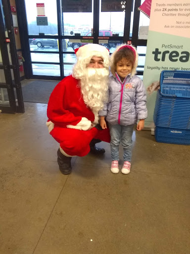 Pet Supply Store «PetSmart», reviews and photos, 450 Fairview Ave, Hudson, NY 12534, USA