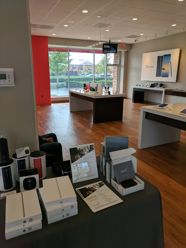 Cell Phone Store «Verizon», reviews and photos, 55 U.S. 9, Manalapan Township, NJ 07726, USA