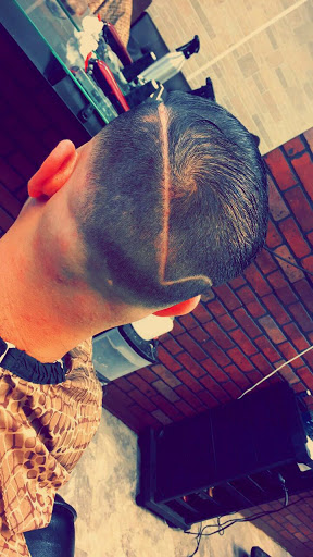 Barber Shop «DIAA BARBER SHOP», reviews and photos, 5180 Central Ave NE, Fridley, MN 55421, USA