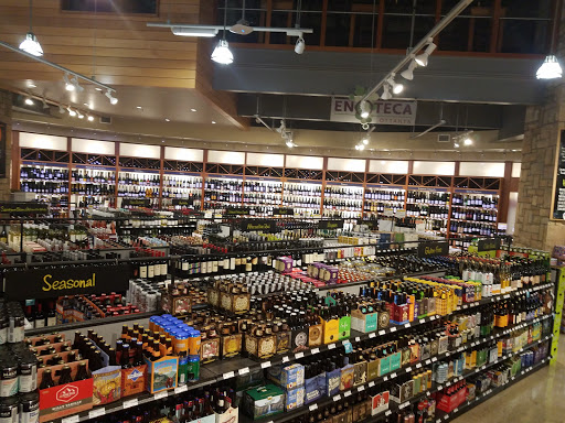 Grocery Store «Whole Foods Market», reviews and photos, 4501 Market Commons Dr, Fairfax, VA 22033, USA