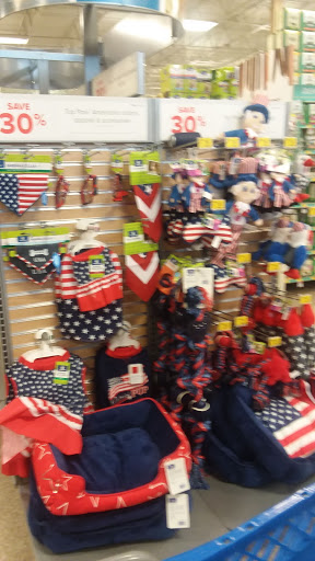 Pet Supply Store «PetSmart», reviews and photos, 131 Highlands Blvd Dr, Manchester, MO 63011, USA