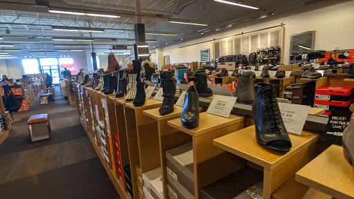 Shoe Store «DSW Designer Shoe Warehouse», reviews and photos, 11500 Burleigh St., Wauwatosa, WI 53222, USA