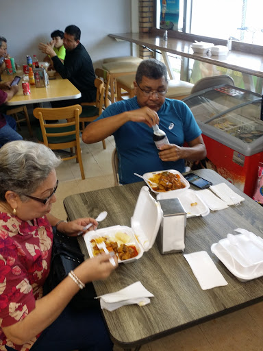 Grocery Store «Latino Supermarket», reviews and photos, 1880 Drew St, Clearwater, FL 33765, USA