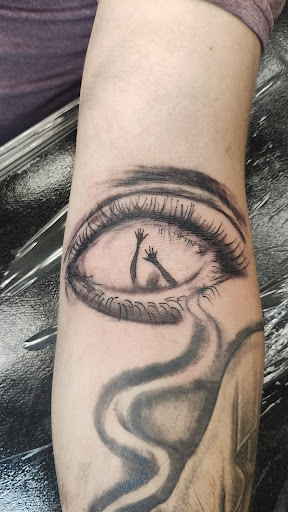 Explore air tattoo ideas, creative tattoo ideas in Lewiston, available at Walkins tattoos studio