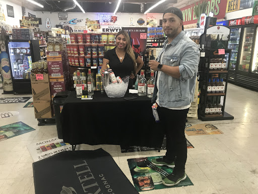 Liquor Store «Berwyn Liquors», reviews and photos, 6335 Cermak Rd, Berwyn, IL 60402, USA