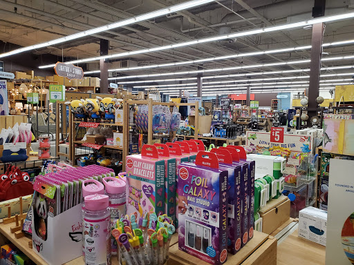 Furniture Store «Cost Plus World Market», reviews and photos, 2103 Western Ave, Seattle, WA 98121, USA