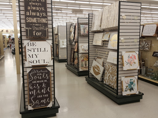 Craft Store «Hobby Lobby», reviews and photos, 5422 Forest Dr Suite 110, Columbia, SC 29206, USA