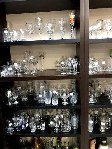 Thrift Store «The Shelter Options Shoppe», reviews and photos, 968 2nd Ave N, Naples, FL 34102, USA