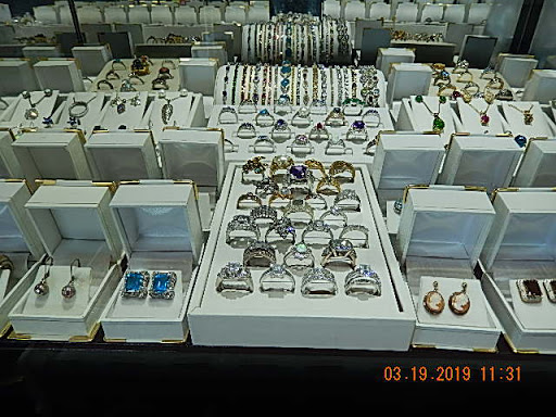 Jewelry Store «Shnayder Jewelry and Pawn Shop», reviews and photos, 110 Daniel Webster Hwy, Nashua, NH 03060, USA
