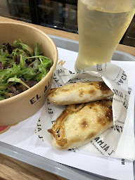 Photo n°31 de EL ALMACEN empanada bar à Nice ()