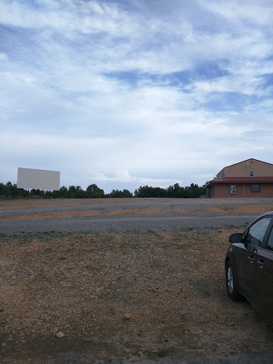 Drive-in Movie Theater «Birdsong Drive-In Theater», reviews and photos, 907 Shiloh Church Rd, Camden, TN 38320, USA