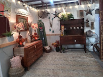 Sisters Junktiques Vintage Market - Photo 9 - Car repair in Haines City, FL, Winter Haven