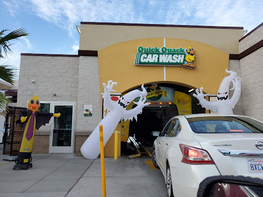 Quick Quack Car Wash en Palm Springs