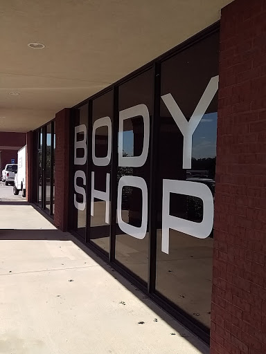 Auto Body Shop «Quality Care Auto Body & Accessories», reviews and photos, 332 Swanson Dr, Lawrenceville, GA 30043, USA