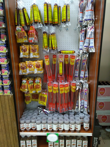 Clothing Store «GoodWill», reviews and photos, 1356 E Vine St, Kissimmee, FL 34744, USA