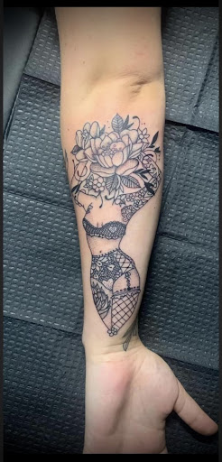 Explore small hunting tattoo ideas, creative tattoo ideas in Houston, available at 333 Tattoo Studio HTX
