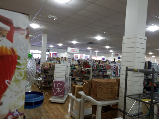Department Store «HomeGoods», reviews and photos, 1644 Merrick Rd, Merrick, NY 11566, USA