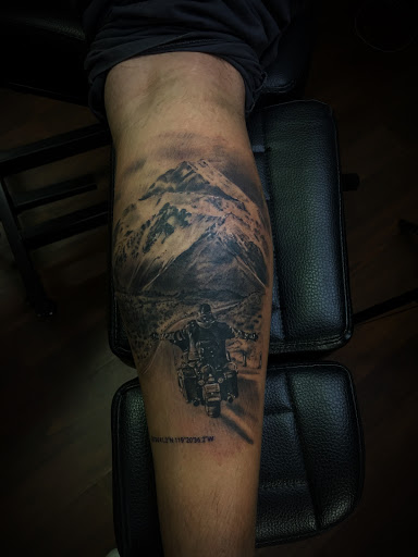 Explore tattoo ideas for belly button, creative tattoo ideas in Willmar, available at Relentless Ink Studio