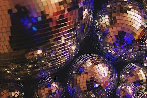 Mirrorball image