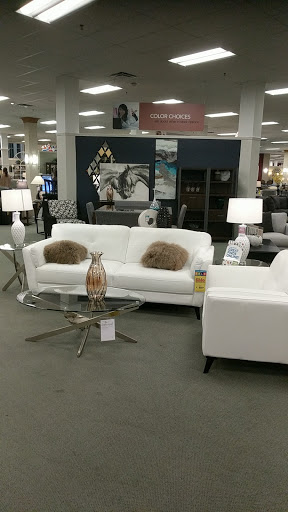 Furniture Store «Raymour & Flanigan Furniture and Mattress Store», reviews and photos, 150 Harmon Meadow Blvd, Secaucus, NJ 07094, USA
