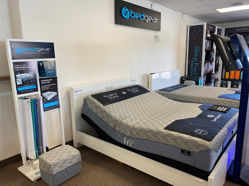 Furniture Store «At Home Furniture and Mattress Superstore», reviews and photos, 930 Hill St SE, Albany, OR 97322, USA