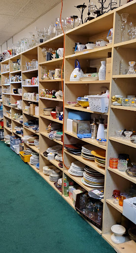 Thrift Store «Life Center Thriftshop», reviews and photos, 6331 6th Ave, Tacoma, WA 98406, USA