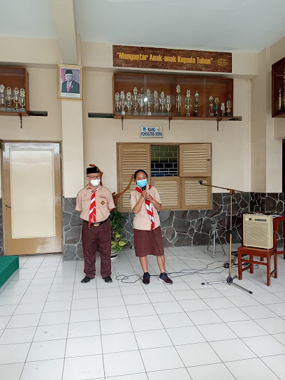 Sekolah Menengah Atas Katolik Sang Timur Yogyakarta