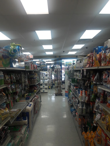 Tropical Fish Store «Petland Discounts - Hylan», reviews and photos, 2712 Hylan Blvd, Staten Island, NY 10306, USA