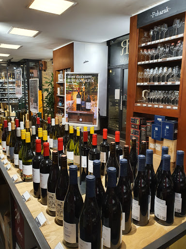 Wine shops in Budapest