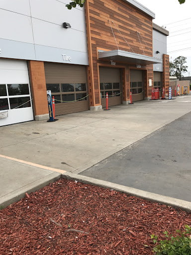 Tire Shop «Walmart Tires & Auto Parts», reviews and photos, 755 Riverpoint Ct, West Sacramento, CA 95605, USA