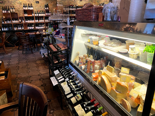 Wine Store «La Buvette Wine & Grocery», reviews and photos, 511 S 11th St, Omaha, NE 68102, USA