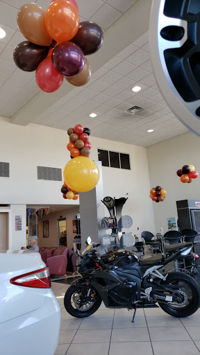 Toyota Dealer «Valdosta Toyota», reviews and photos, 2980 James Rd, Valdosta, GA 31601, USA