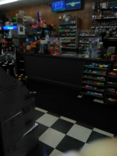 Liquor Store «Rockland liquors», reviews and photos, 347 Market St, Rockland, MA 02370, USA