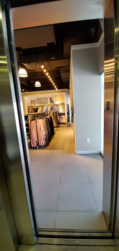 Clothing Store «Banana Republic Factory Store», reviews and photos, 422 86th St, Brooklyn, NY 11209, USA