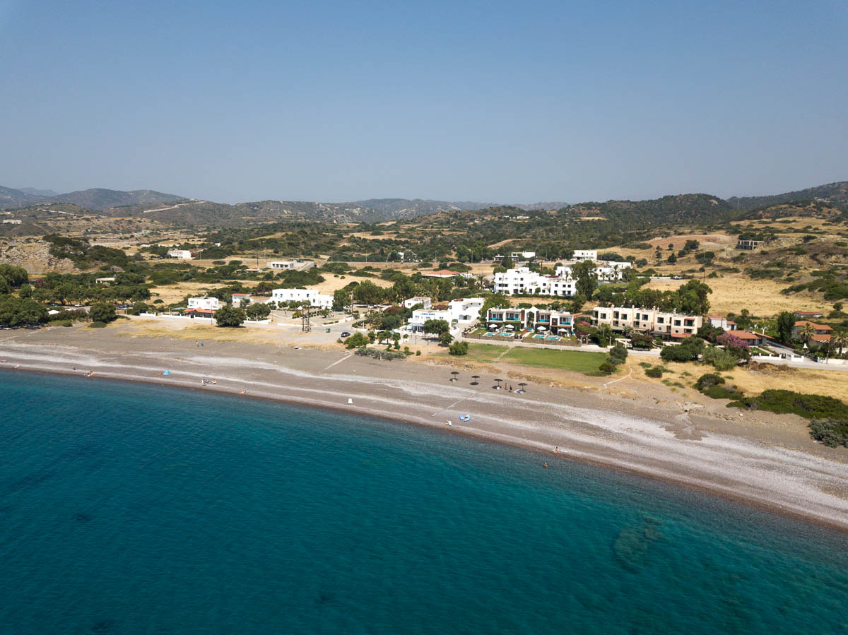 Megali Gi Beach On The Map With Photos And Reviews Beachsearcher Com