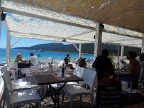 Atmosphère du Restaurant français L'acciaro plage à Porto-Vecchio - n°16